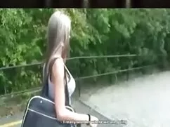 Tía tetona complace  ...
