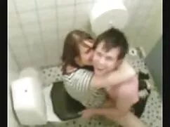 Hermanastro se folla ...