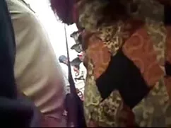Frotando el coño de  ...