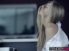 Naomi Sven tiene los ...