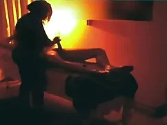 Una joven zorra agar ...